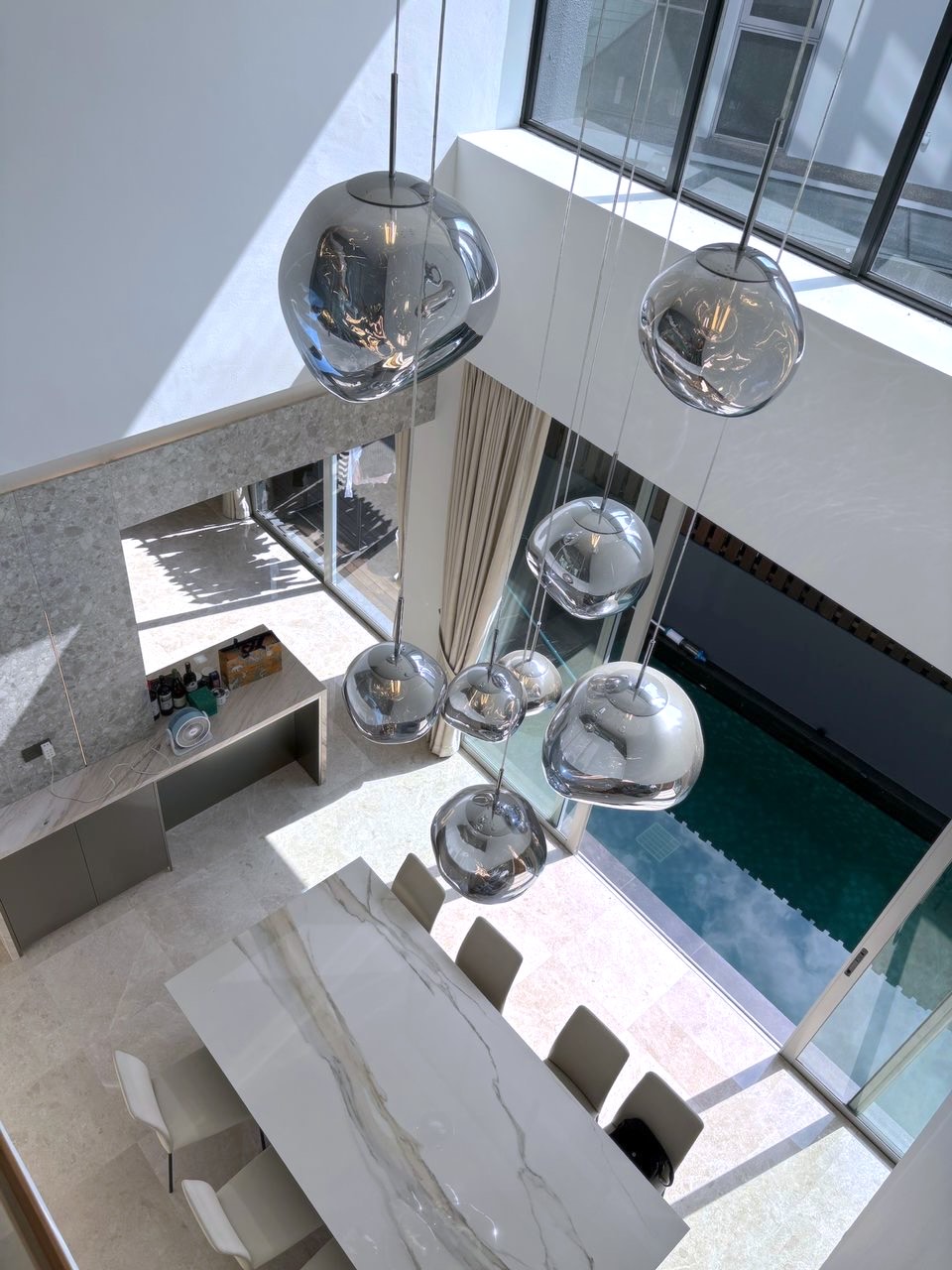 One Tree Hill - Dining Area and Pool